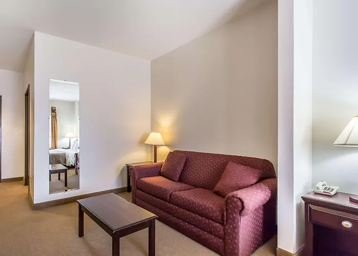 Quality Inn & Suites